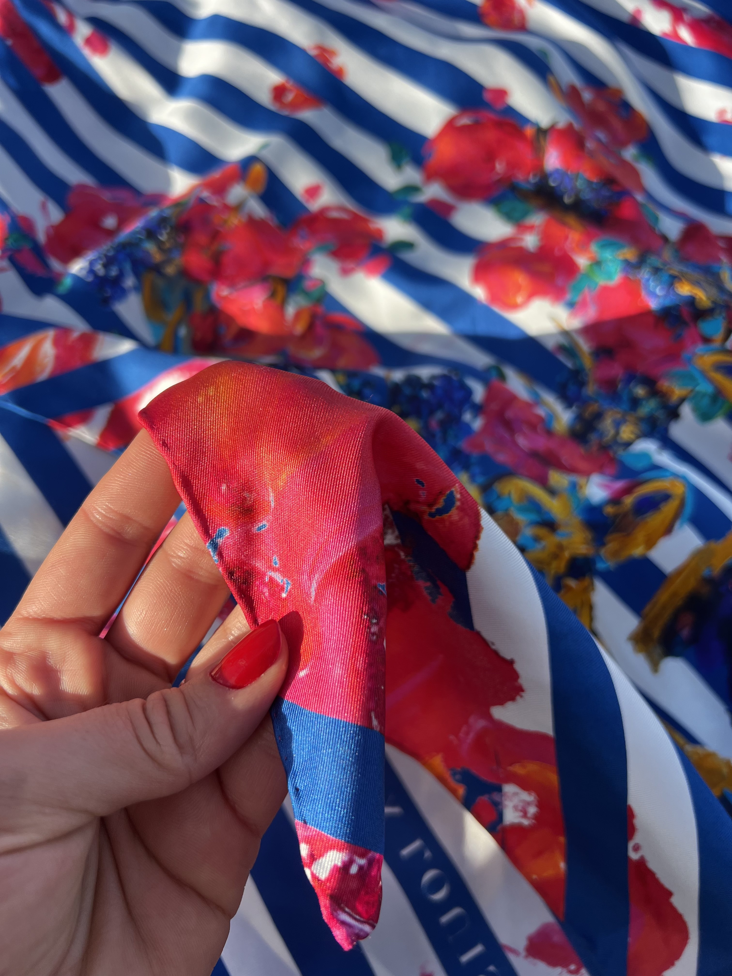 Grand foulard Saint Hubert  - Louise Groux - Artiste Peintre